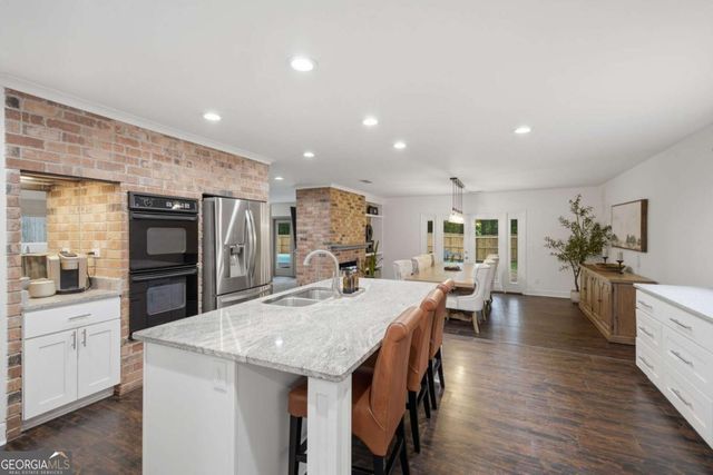 250 Rhine Drive, Alpharetta, GA 30022