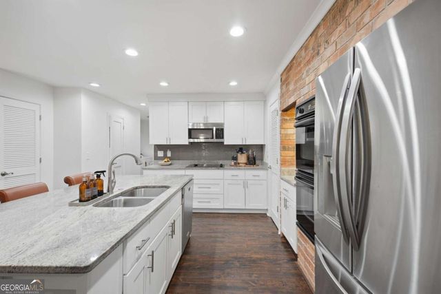 250 Rhine Drive, Alpharetta, GA 30022