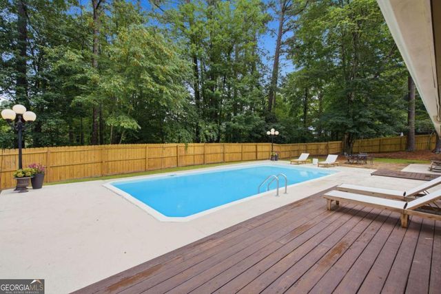 250 Rhine Drive, Alpharetta, GA 30022