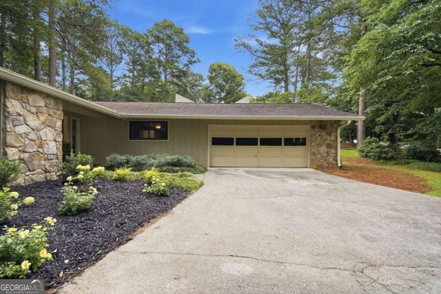 250 Rhine Drive, Alpharetta, GA 30022