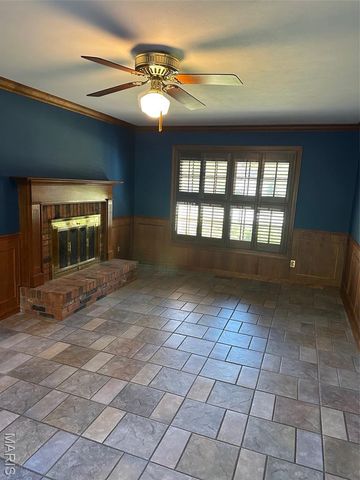 5319 Chapelford Lane, Shrewsbury, MO 63119