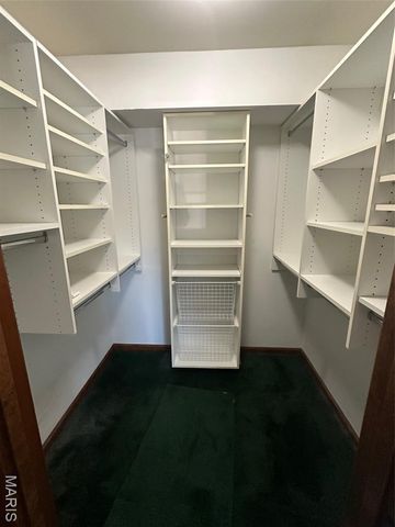 5319 Chapelford Lane, Shrewsbury, MO 63119