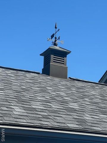 5319 Chapelford Lane, Shrewsbury, MO 63119