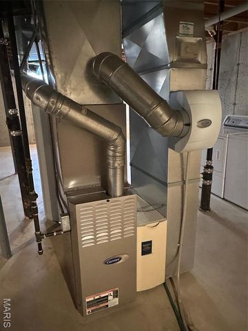 5319 Chapelford Lane, Shrewsbury, MO 63119