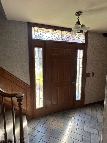 5319 Chapelford Lane, Shrewsbury, MO 63119