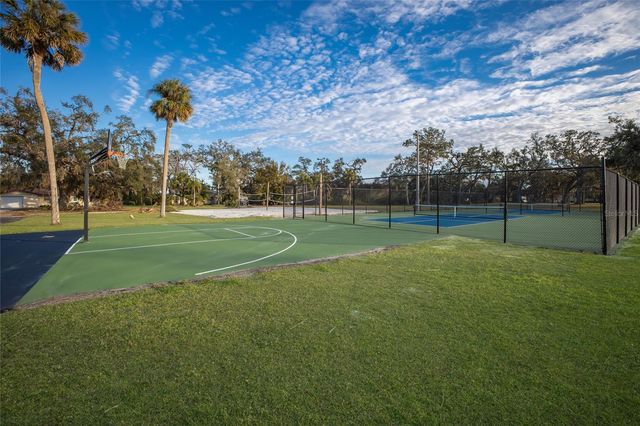 921 FAITH CIRCLE E 6, Bradenton, FL 34212