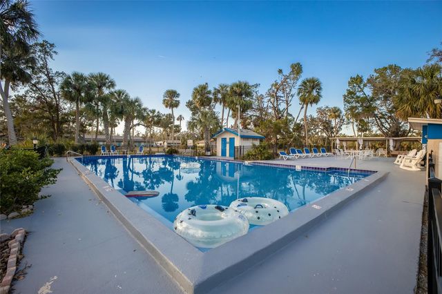 921 FAITH CIRCLE E 6, Bradenton, FL 34212