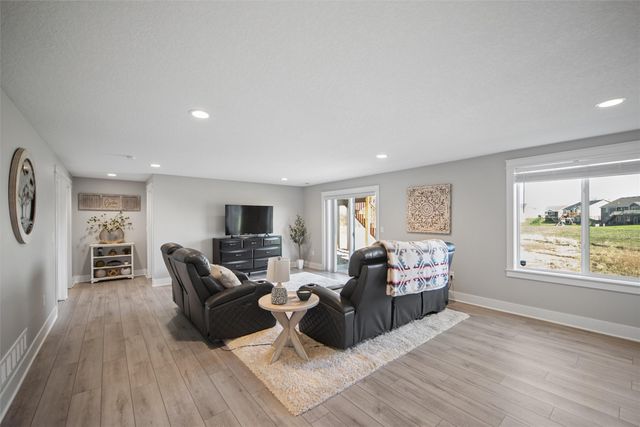 3202 NE 4th Lane, Ankeny, IA 50021