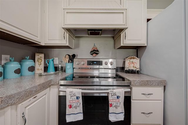 210 Lake Drive, Freeport, TX 77541