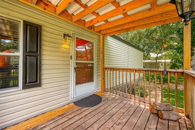 210 Lake Drive, Freeport, TX 77541