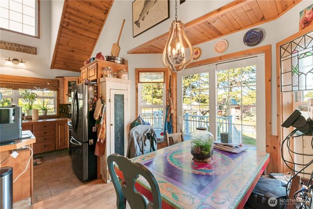 34600 W Lane W, Oysterville, WA 98641