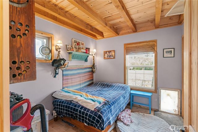 34600 W Lane W, Oysterville, WA 98641