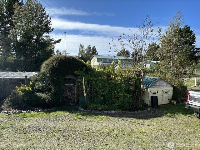 34600 W Lane W, Oysterville, WA 98641