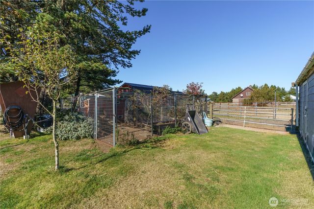34600 W Lane W, Oysterville, WA 98641