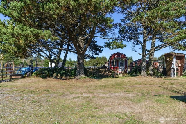 34600 W Lane W, Oysterville, WA 98641