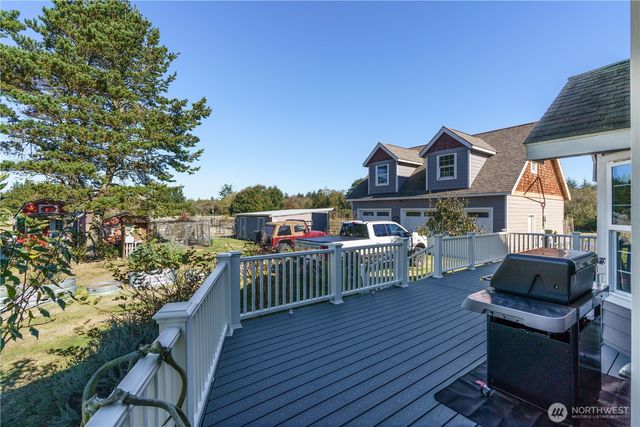 34600 W Lane W, Oysterville, WA 98641