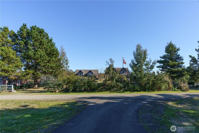 34600 W Lane W, Oysterville, WA 98641