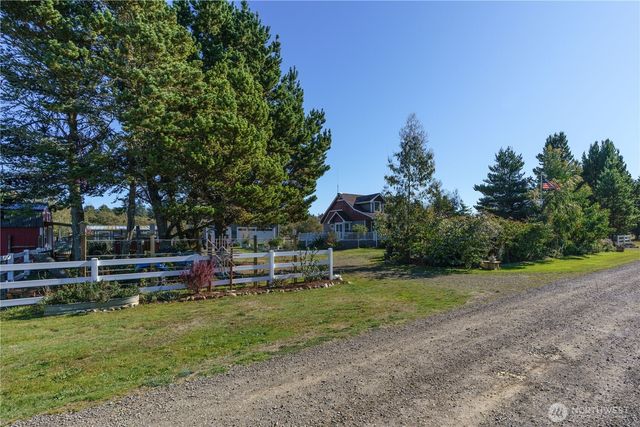 34600 W Lane W, Oysterville, WA 98641