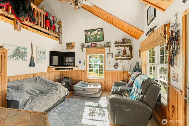 34600 W Lane W, Oysterville, WA 98641