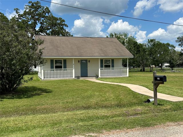 107 Grover Street, Ellinger, TX 78938