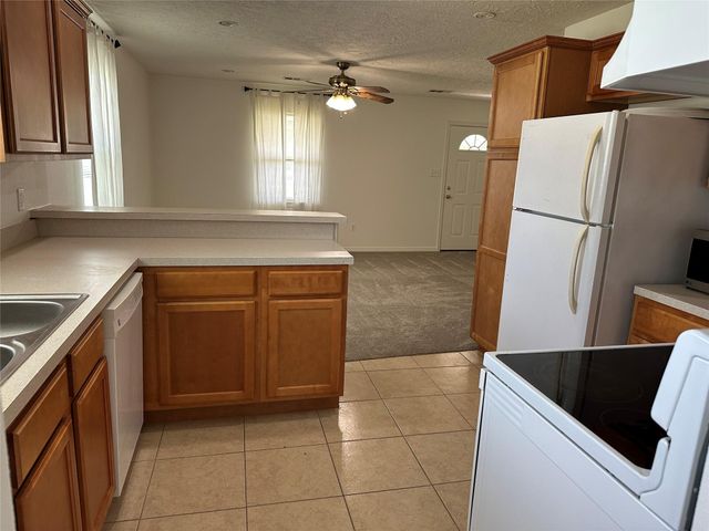 107 Grover Street, Ellinger, TX 78938