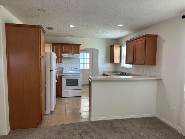107 Grover Street, Ellinger, TX 78938