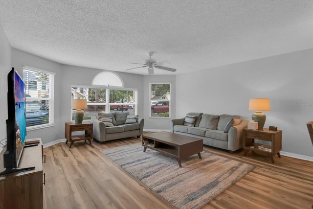 5004 LAGUNA BAY CIRCLE 49, Kissimmee, FL 34746