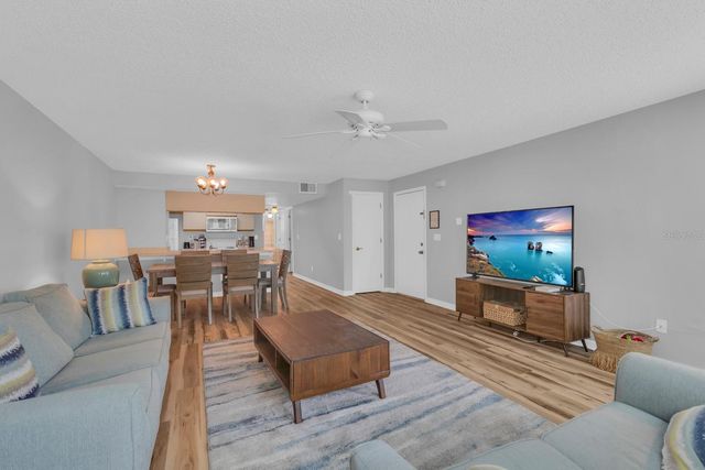 5004 LAGUNA BAY CIRCLE 49, Kissimmee, FL 34746