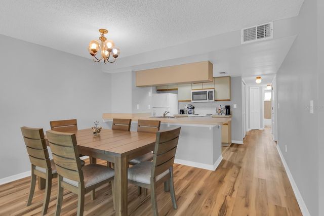 5004 LAGUNA BAY CIRCLE 49, Kissimmee, FL 34746