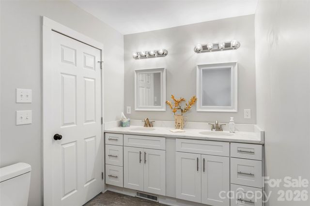 790 W Tate Street, Marion, NC 28752