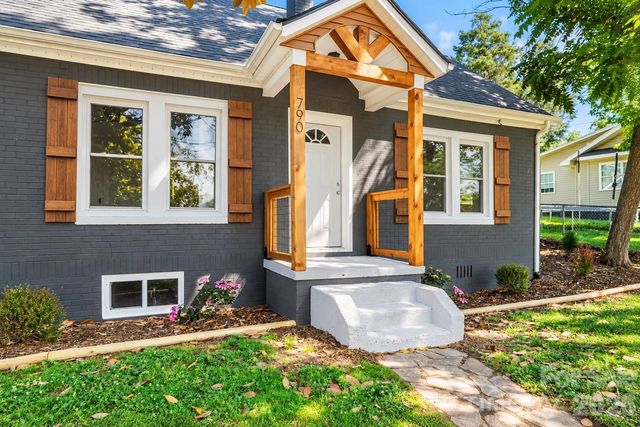 790 W Tate Street, Marion, NC 28752