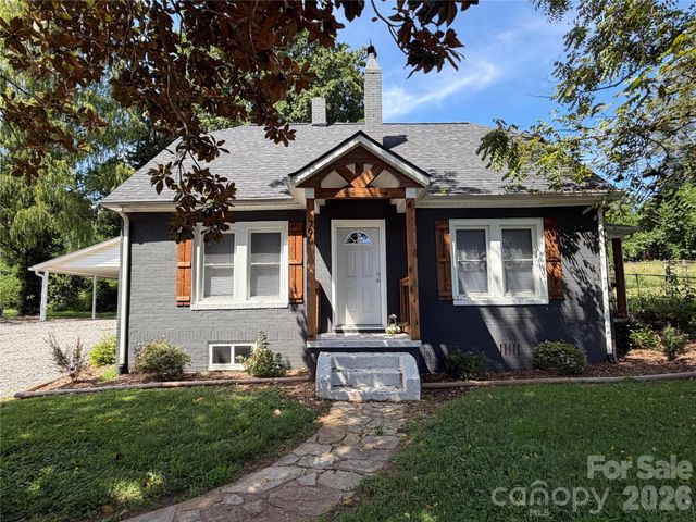 790 W Tate Street, Marion, NC 28752