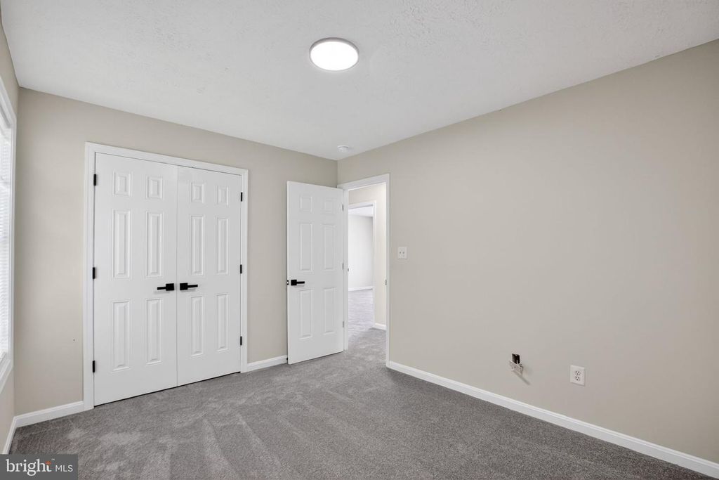 Image 20 of property listing at 21493 HILLARY CT, Lexington Park, MD 20653