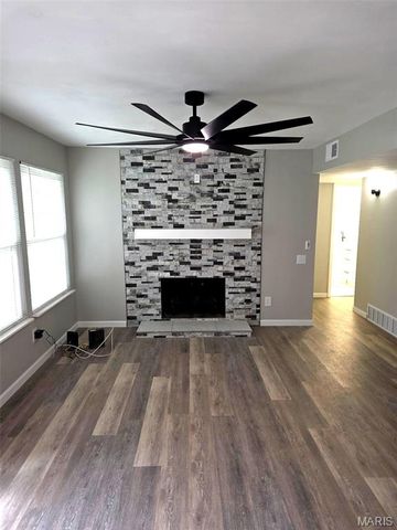 11148 Linnell Drive, St Louis, MO 63136