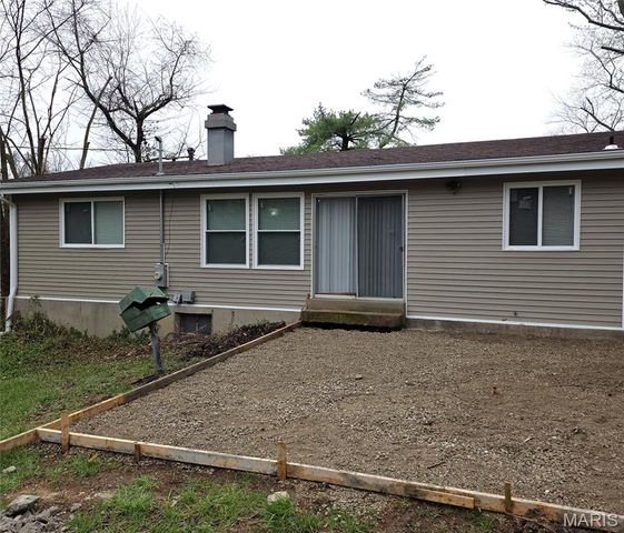 11148 Linnell Drive, St Louis, MO 63136