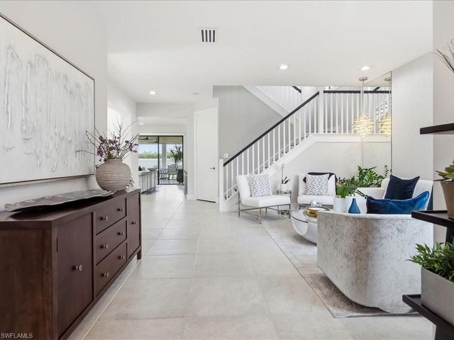 13560 Mandarin CIR, Naples, FL 34109