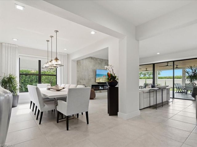 13560 Mandarin CIR, Naples, FL 34109