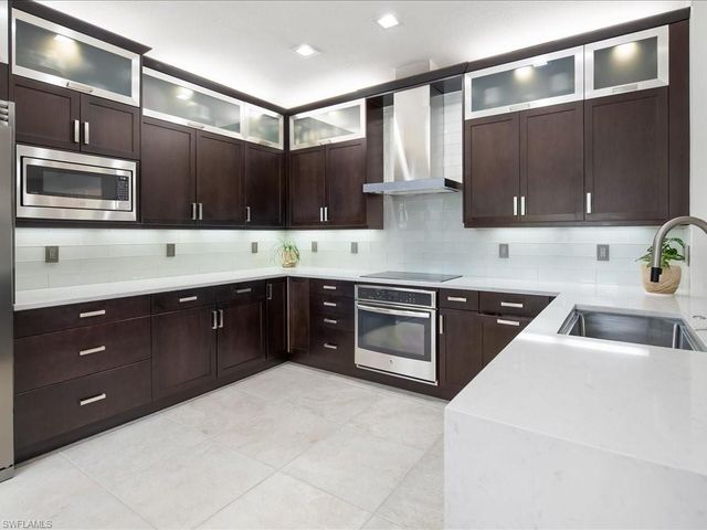 13560 Mandarin CIR, Naples, FL 34109