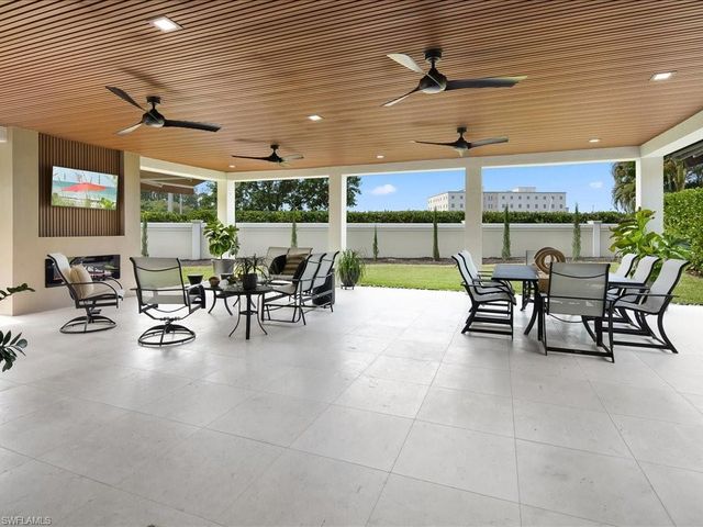 13560 Mandarin CIR, Naples, FL 34109