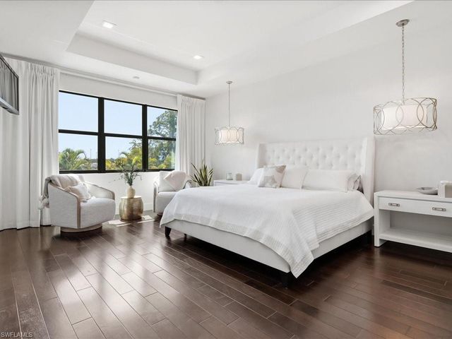 13560 Mandarin CIR, Naples, FL 34109