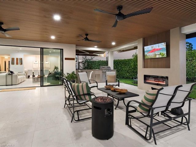 13560 Mandarin CIR, Naples, FL 34109