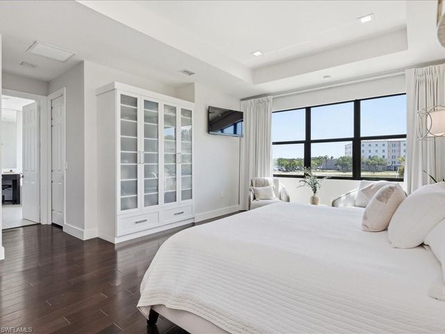 13560 Mandarin CIR, Naples, FL 34109