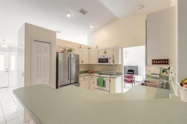 39 PRINCESS RUTH LANE, Palm Coast, FL 32164