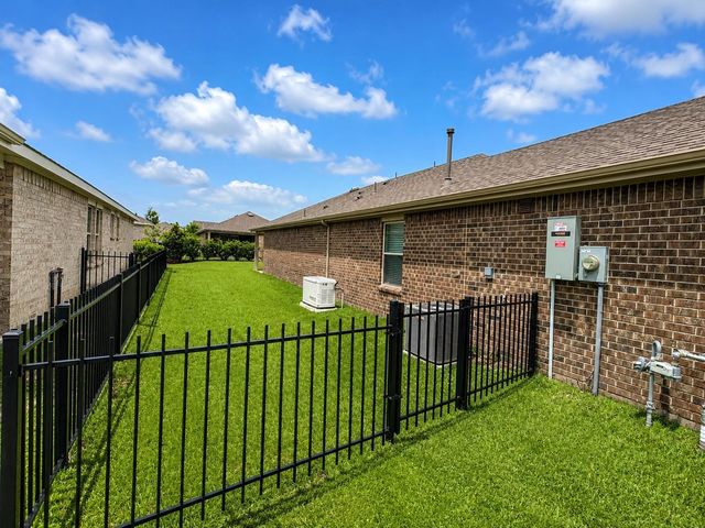 226 Flaxen Chestnut, Spring, TX 77382