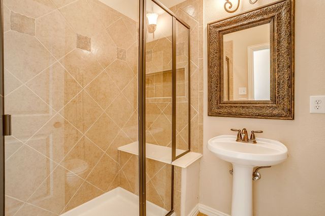 1802 Yucatan Drive, Granbury, TX 76048