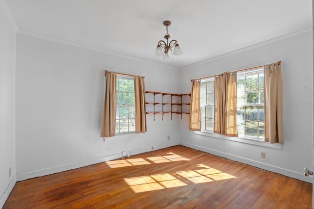 810 E 45th ST, Austin, TX 78751