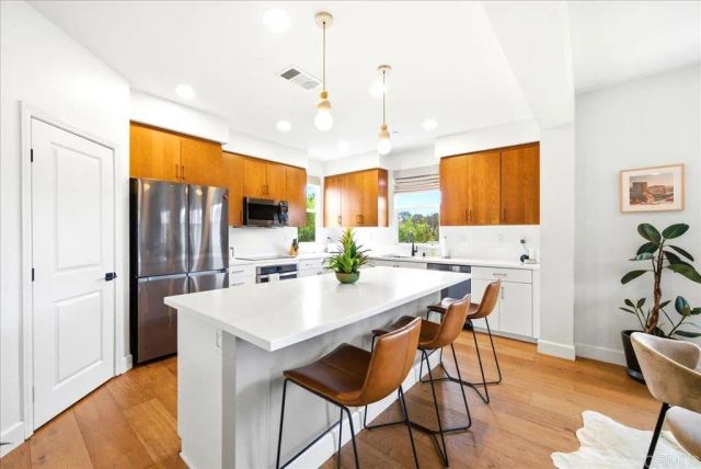 1838 Arroyo Willow Lane, Carlsbad, CA 92011