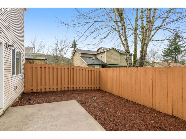 14553 Se RHINE St, Portland, OR 97236
