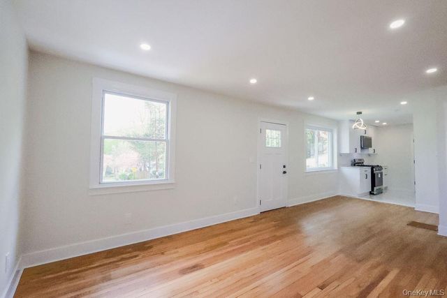 1011 Parkway Place, Peekskill, NY 10566