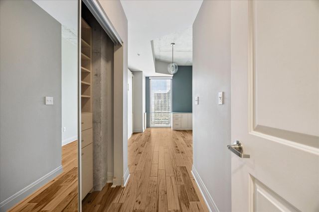 360 Nueces ST 1411, Austin, TX 78701